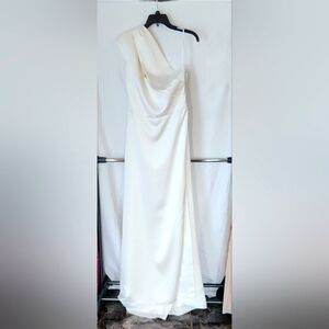 Elegant One Shoulder AMSALE NWT White Bridal / Reception/ Rehearsal Gown, SZ 12